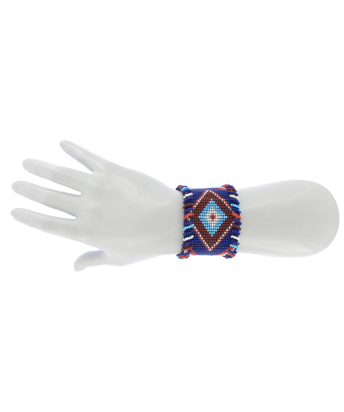 Bracciale lavorato a maglia
