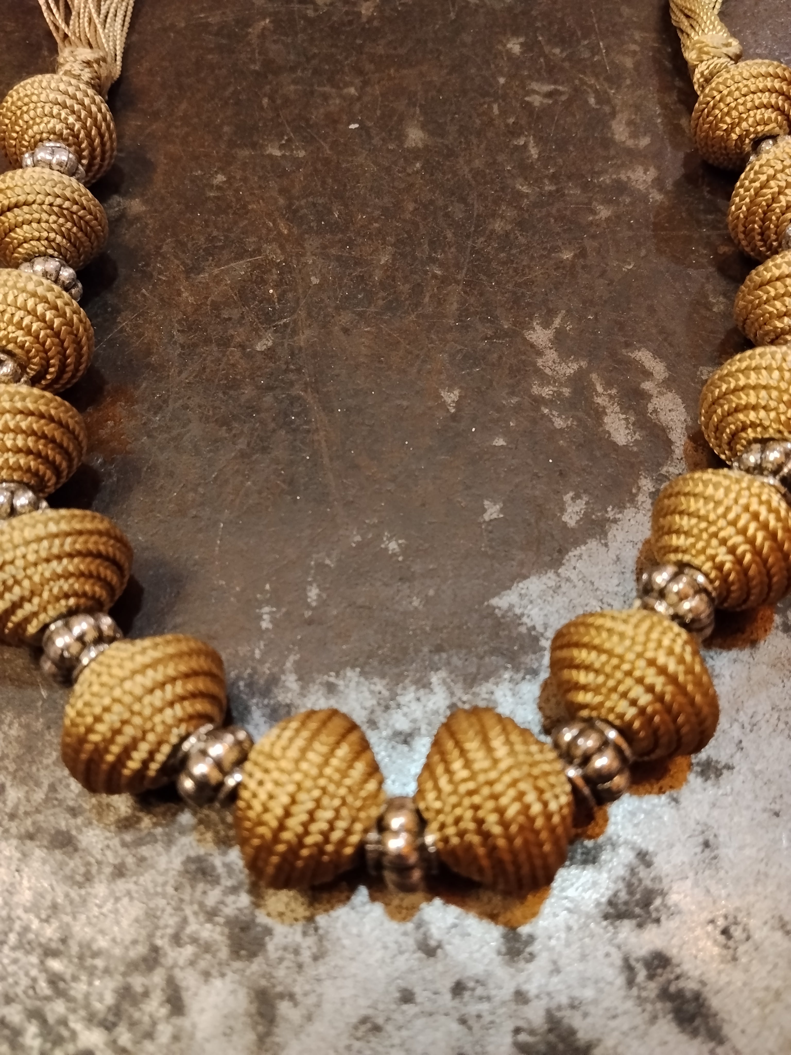 Collana Fes sabra