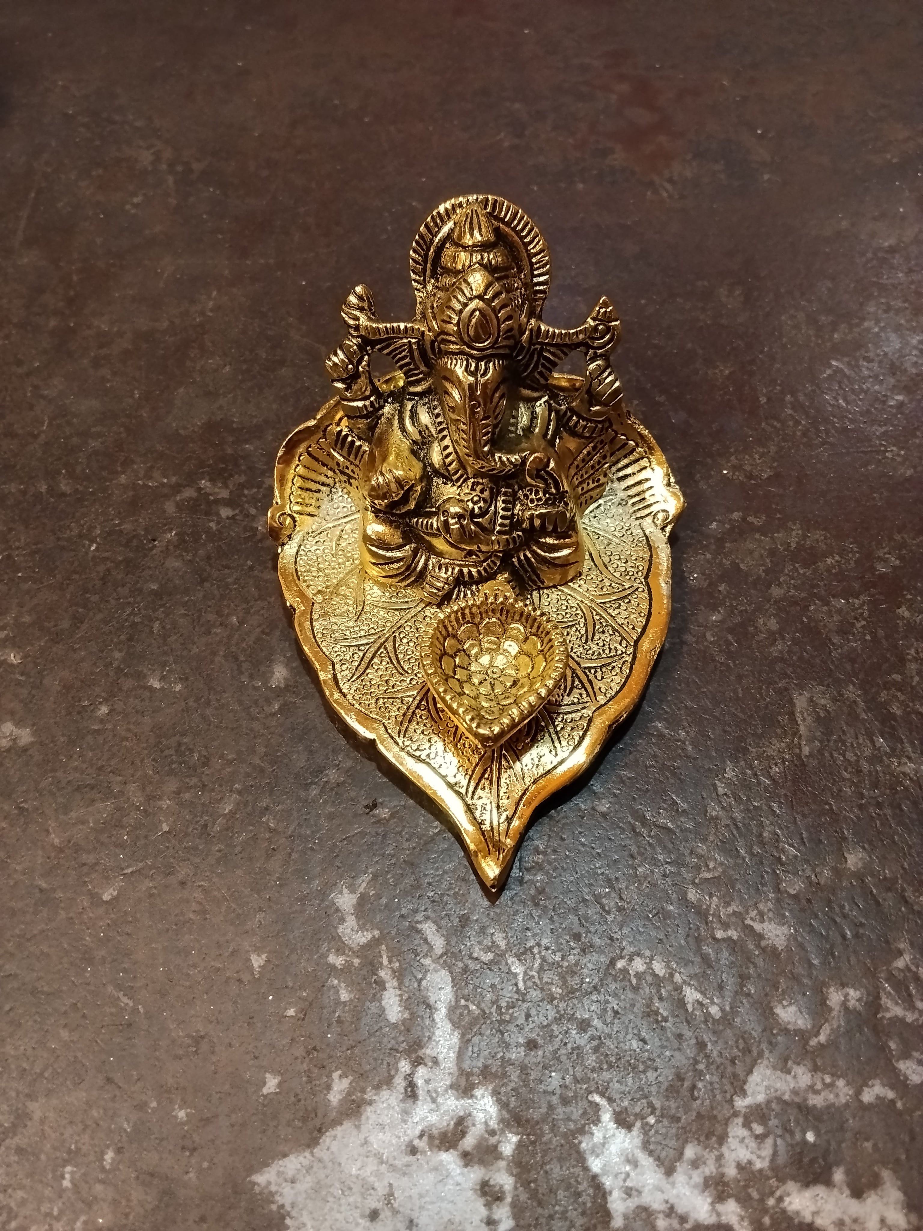 Porta incensi "Ganesha" alluminio