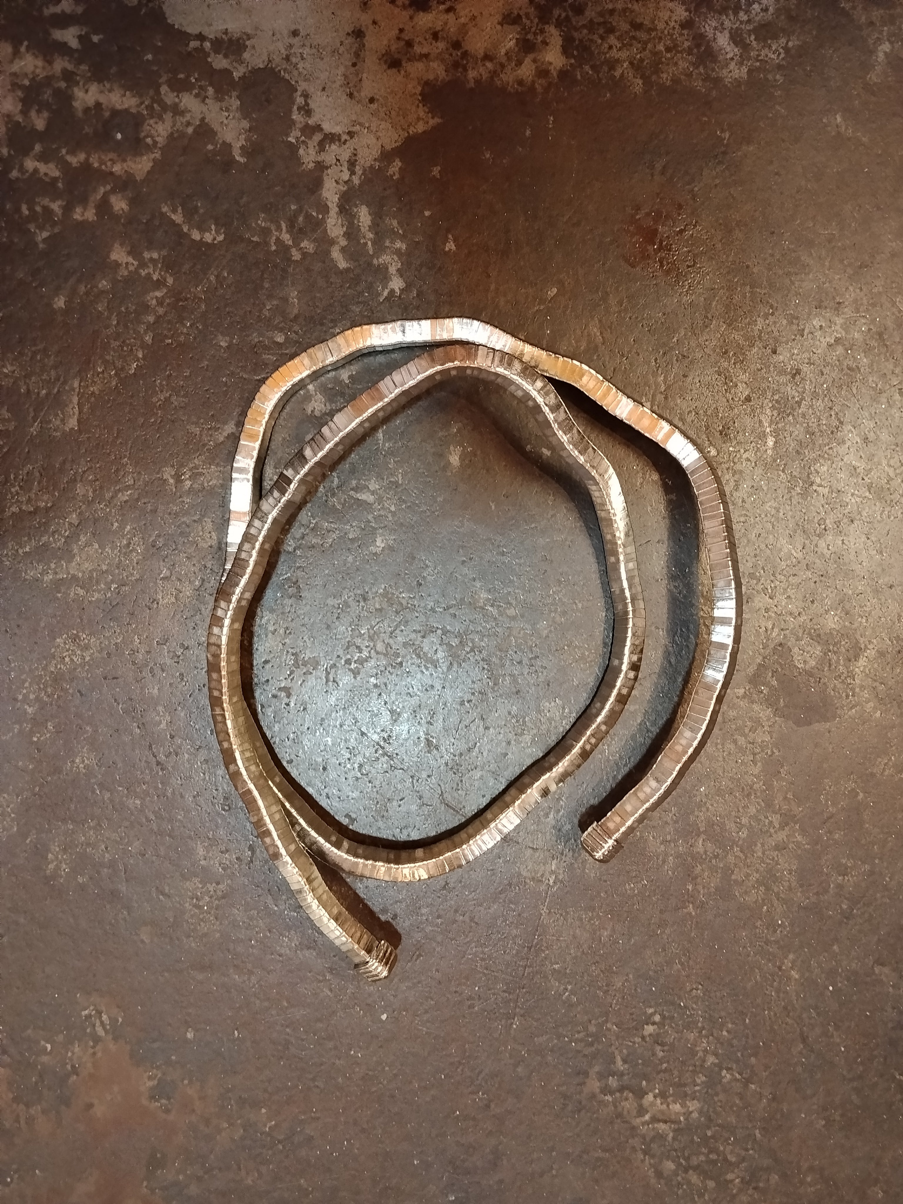 Collana snake quadrato aperta